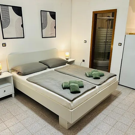 Near - Quiet & - Unit 3 Petrčane