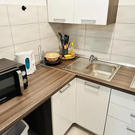 Near - Quiet & - Unit 3 Apartment Petrčane