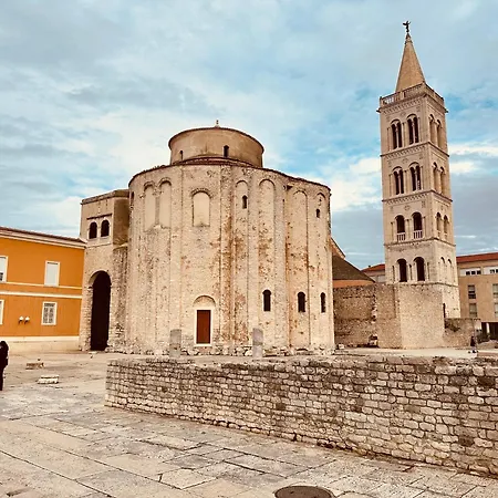 Near - Quiet & - Unit 3 Petrcane